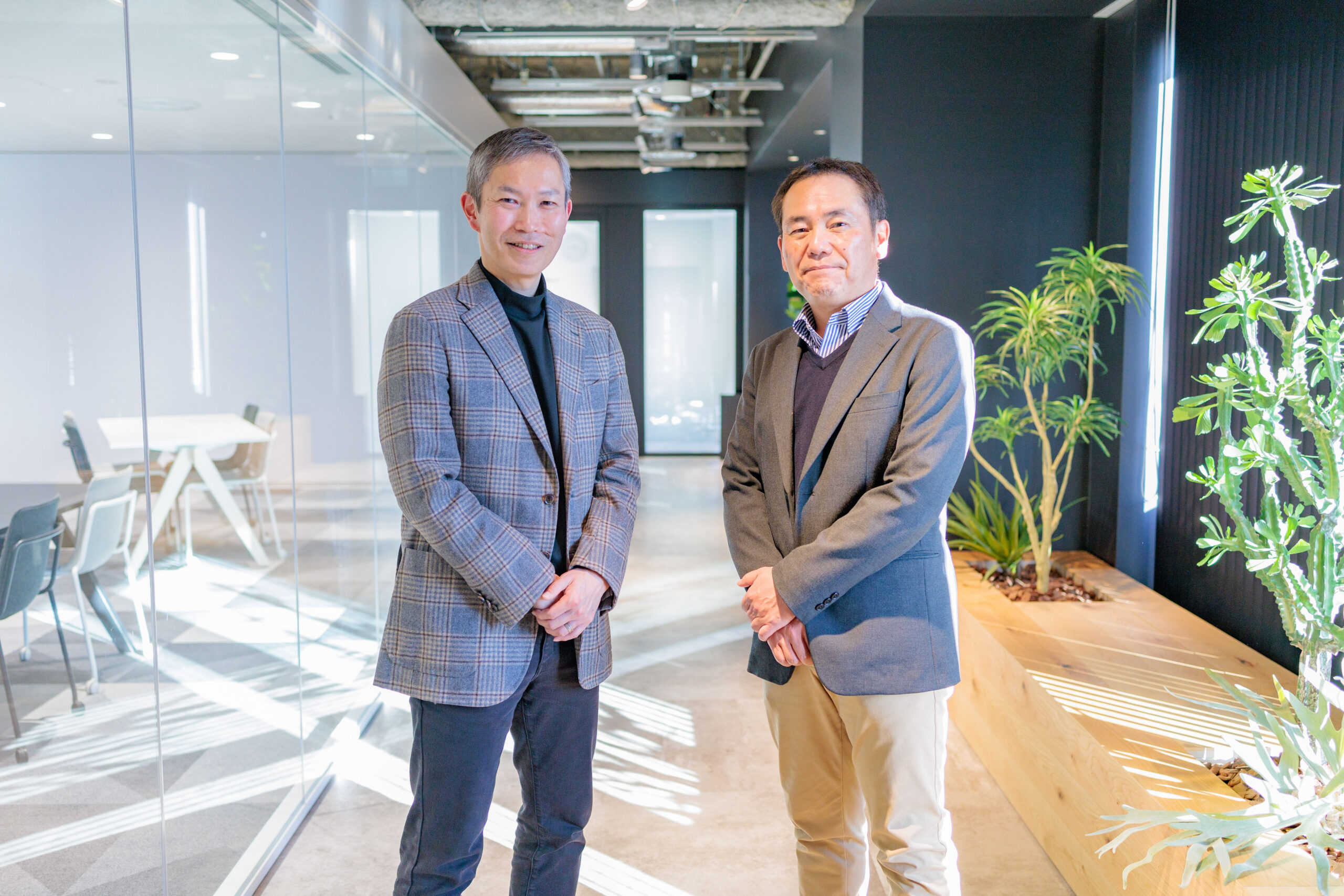 都築電気株式会社様